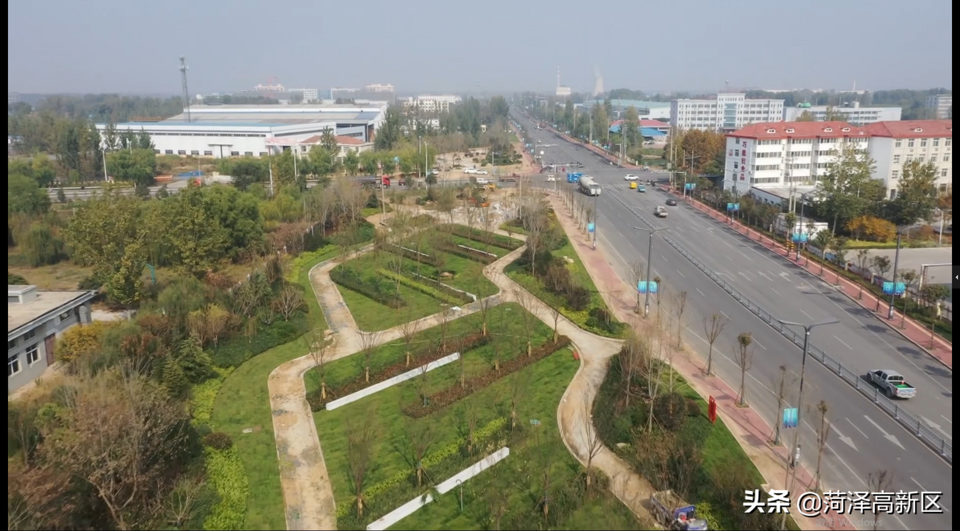 兰州路，菏泽高新区的 “绿丝带”