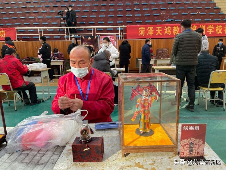 菏泽高新区在全市首届“天工杯”民间艺术创作大赛上喜获佳绩