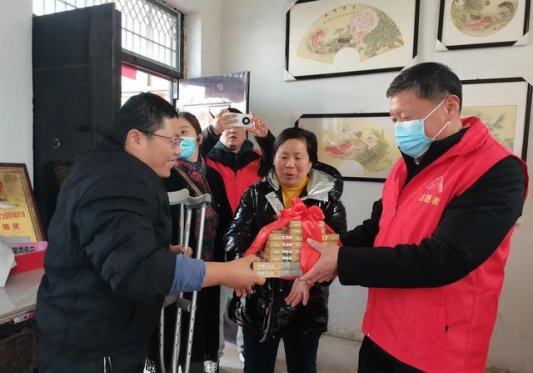 菏泽开发区佃户屯街道：聚焦学习雷锋日 培育文化新产业