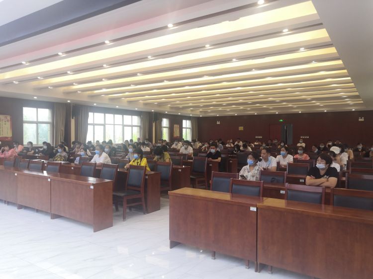 简篇-【救在身边】佃户屯街道红十字会水域安全宣传教育活动“预防溺水救在身边”工作部署 菏泽鲁西新区佃户屯街道召开红十字会水域安全宣传教育工作部署会议