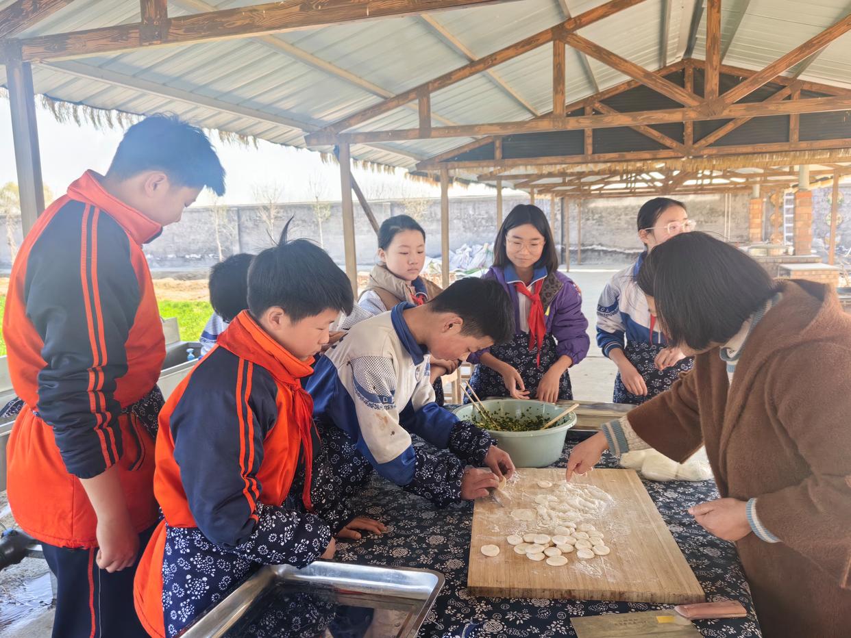 菏泽鲁西新区佃户屯街道开展二十四节气之“春分”主题阅读活动