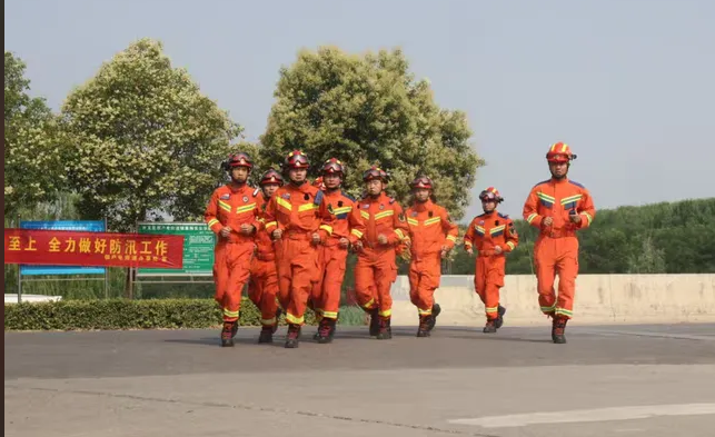 菏泽鲁西新区佃户屯街道开展防汛抗旱应急演练 提升灾害应对能力