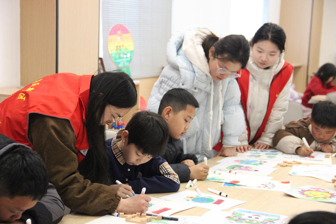 菏泽鲁西新区佃户屯街道开展寒假关爱儿童志愿服务活动