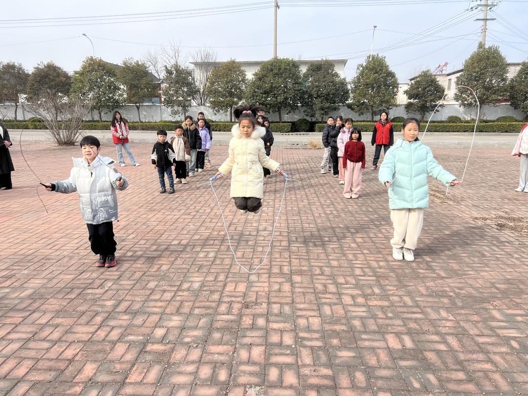 菏泽鲁西新区佃户屯街道开展寒假关爱儿童志愿服务活动