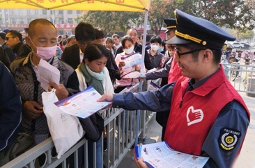 齐鲁交通菏泽分公司开展“七进”活动　宣传安全教育