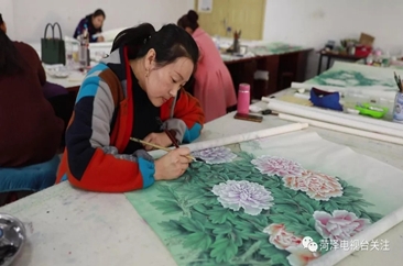 菏泽牡丹：国运昌盛花势兴