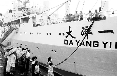 邓小平在四位老科学家联名建议上批示：此事宜速作决断，不可拖延 | 礼赞70年