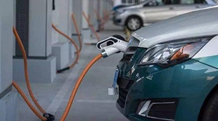 持续低迷？新能源汽车罕见三连跌，但还有个好消息……