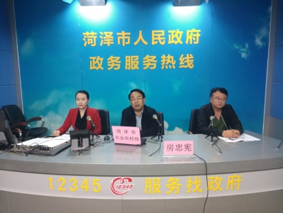 市农业农村局解答市民关注的乡村环境卫生、小麦直补款、土地经营权证等热点问题