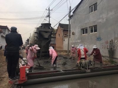 “第一书记”为百姓修路，马邵楼村告别行路难