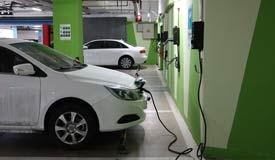 全国首批新能源汽车推广示范城市之一，山东青岛—— 电动车充电 怎样更方便