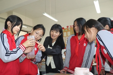  定陶区仿山镇邓集小学邵翠梅:痴情教坛“追梦人” 