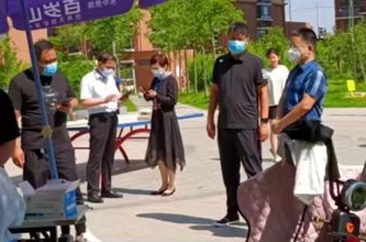 烈日“烤”验，全力“疫”赴！ 佃户屯街道凝聚核酸检测“红色力量”