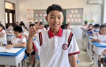一朵花开 满城好人 | 冯程昂：拾金不昧心灵美 品德高尚好少年