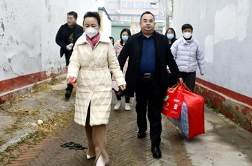  菏泽市委统战部、市新联会开展“迎春送福”慰问活动 