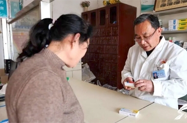  点赞菏泽 | 40万元欠条难阻乡村医生戚凤亭的行医初心 
