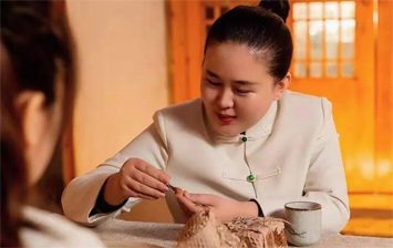 “制香非遗技艺传承人” 吴苹：再振香业富农家 乡村振兴百姓乐