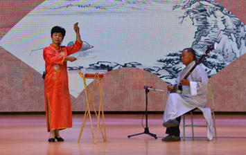 【曲艺人专访】张景哲：梨花大鼓一世情