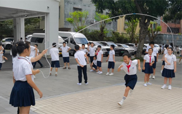 多地延长课间时长　如何真正让孩子们放心“动起来”？