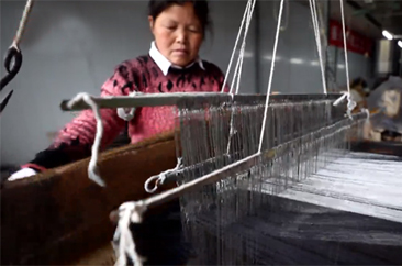 鲁锦省级非遗传承人刘春英：巧手绣娘织鲁锦