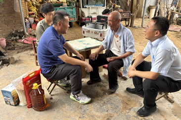  省派牡丹区第一书记和工作队工作专班联合菏泽市建行开展“七一”走访慰问暨红色教育活动 