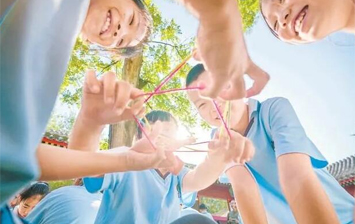 课间一刻钟，孩子们怎么玩儿？